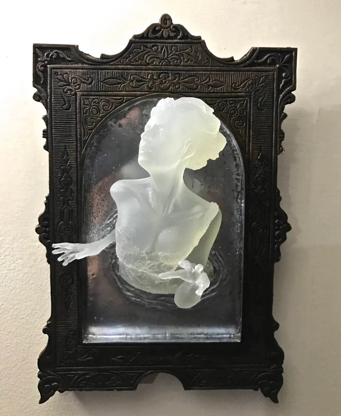 👻Ghost in the Mirror