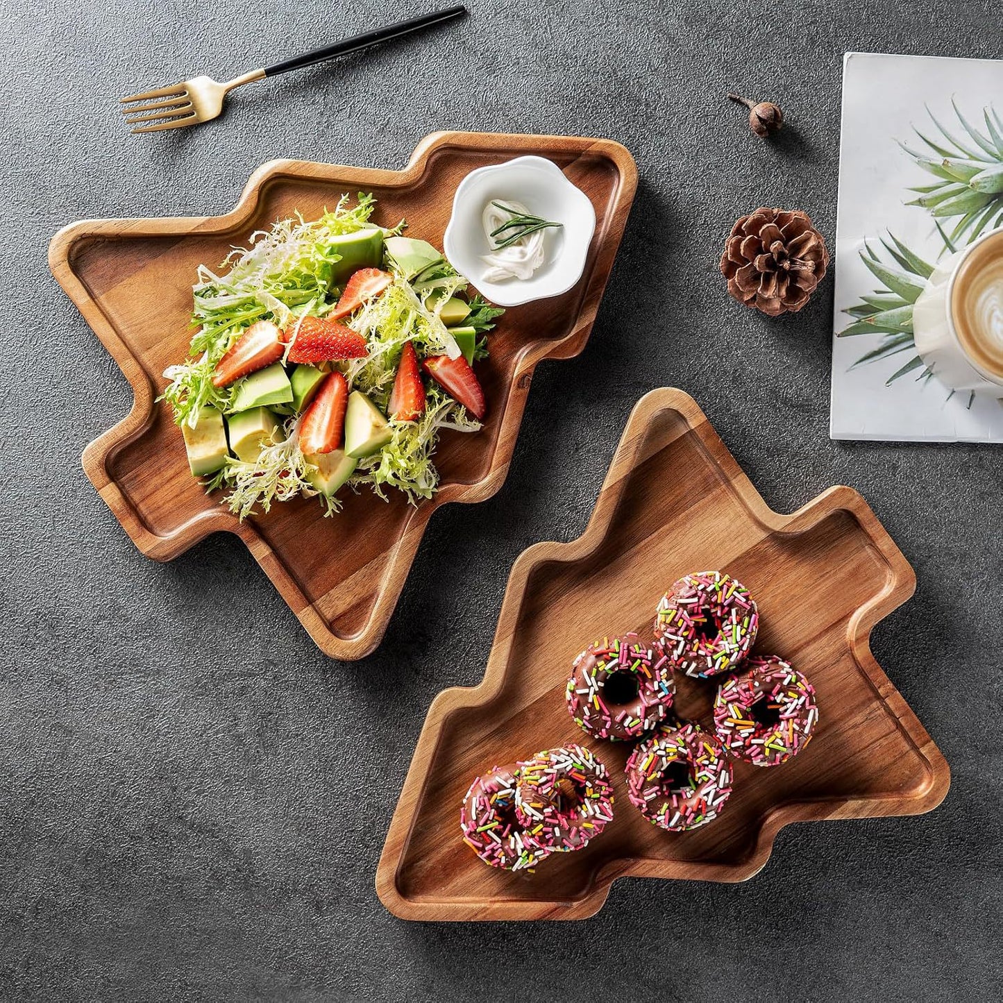 Christmas Antler Acacia Wood Cheese Board – Elegant Holiday Serving Tray