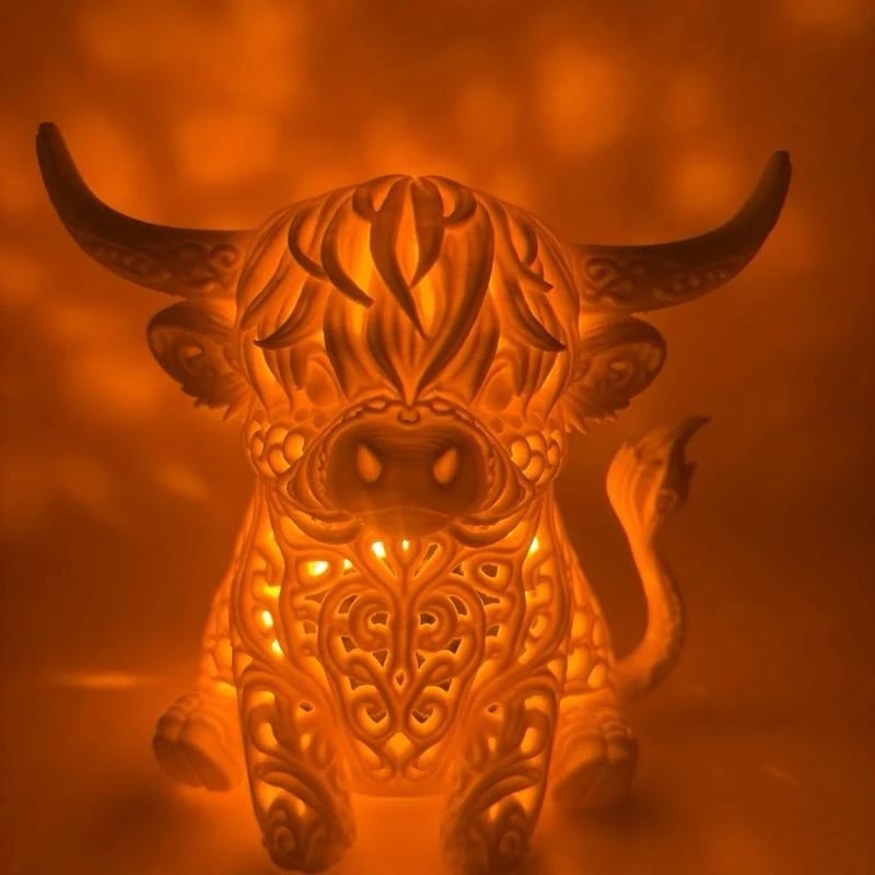 Highland Cow Tea Light Holder – 3D-Printed Filigree Hollow Candle Lantern