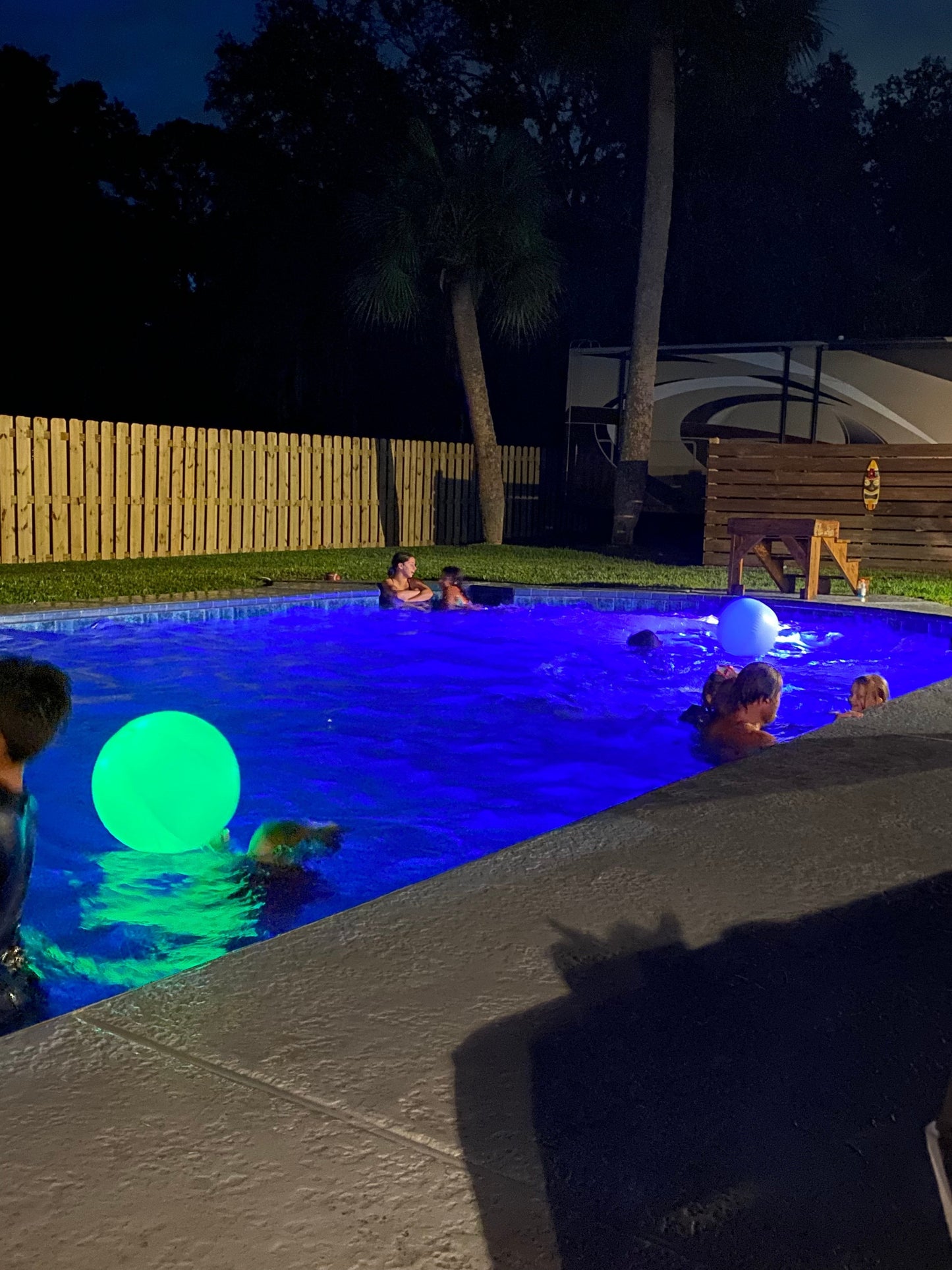 led light 16 colors glowing beach balls