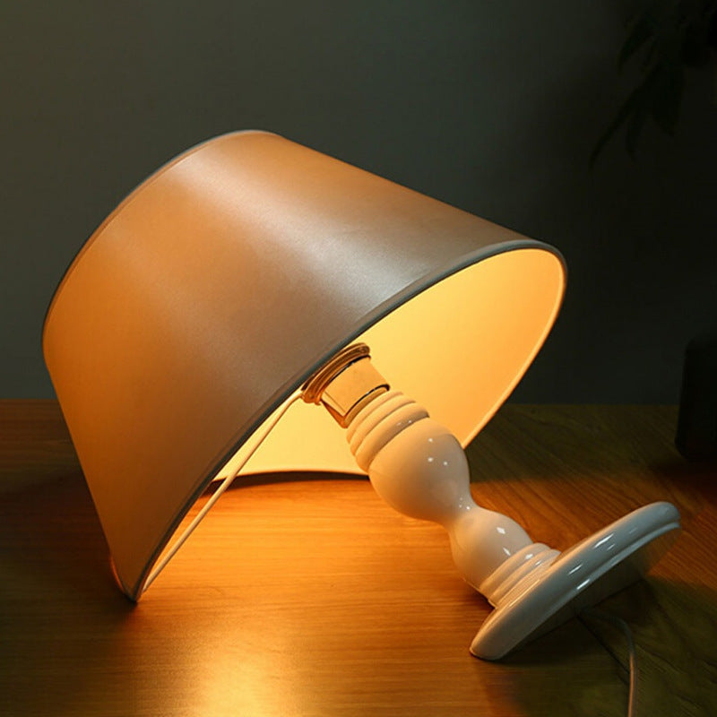 Titanic Table Lamp