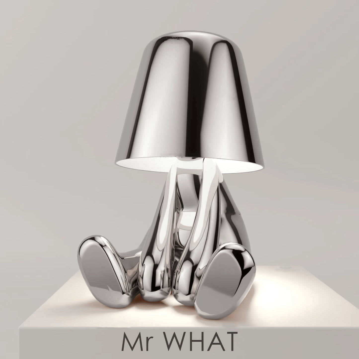 Thinker Golden Man Desk Lamp
