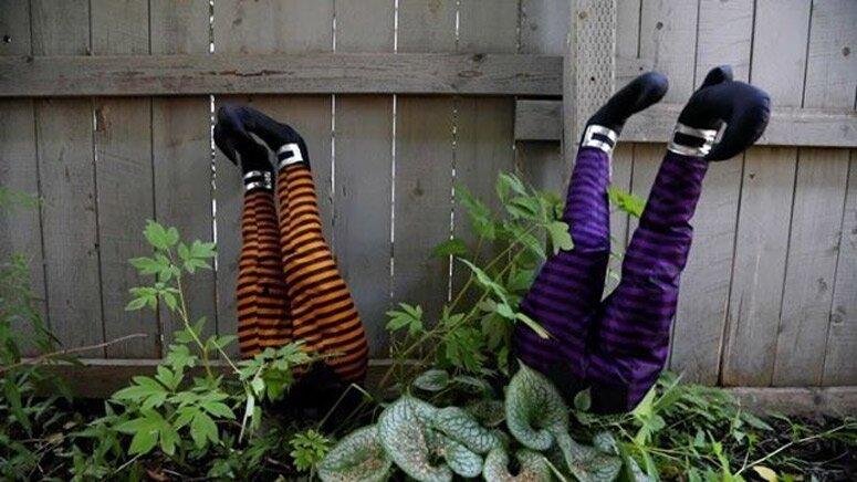 🔥Early Halloween Sale52%🔥Animated Kicking Witch Legs